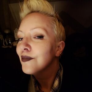 Meet your Posher, Krista Marie 🤖